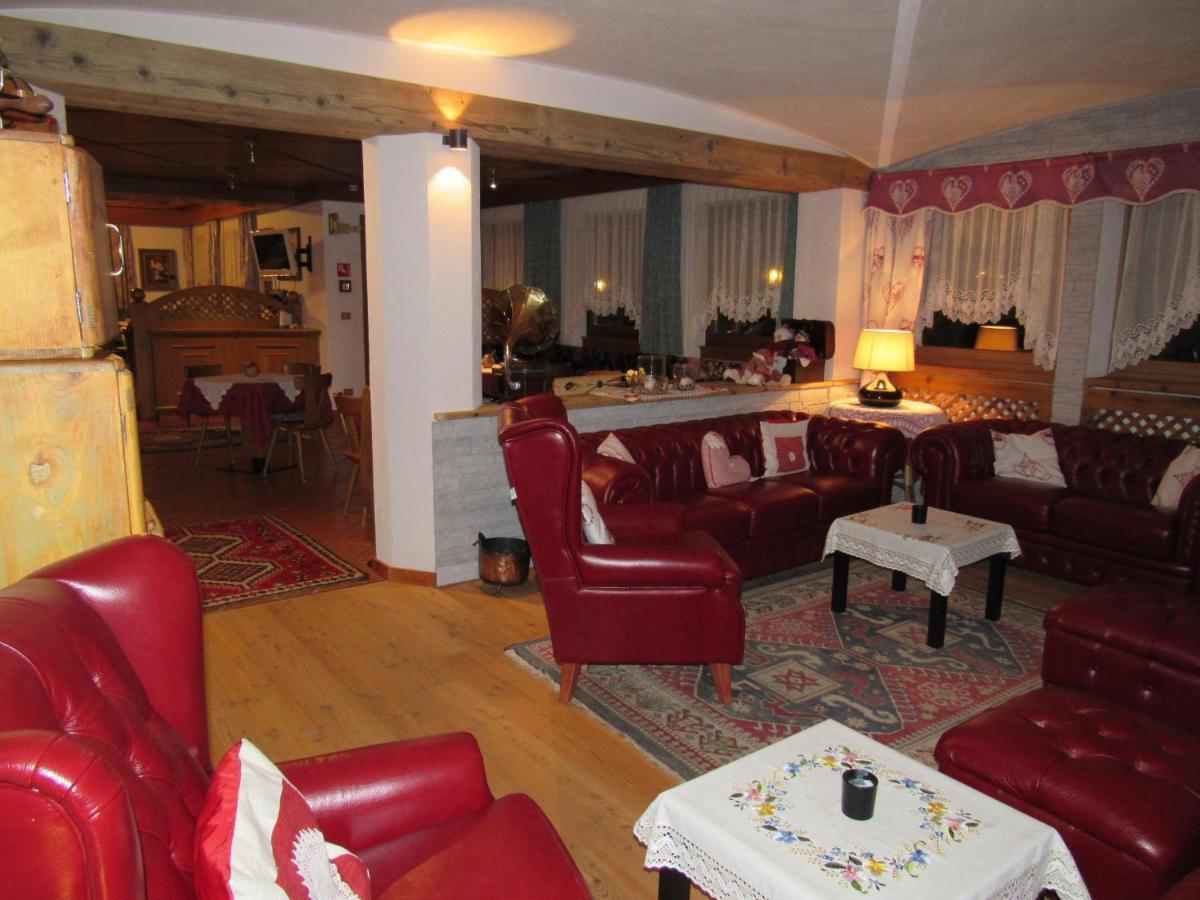 Park Hotel Arnica Falcade Eksteriør bilde
